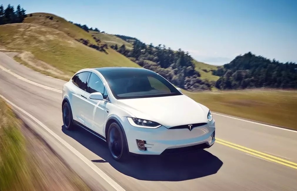 co nen mua oto dien Tesla anh 15