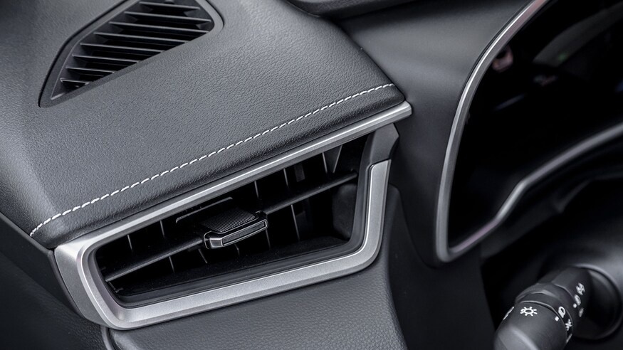 đánh giá nội thất Toyota Corolla 2020  ảnh 51 danh gia noi that Toyota Corolla 2020 anh 51
