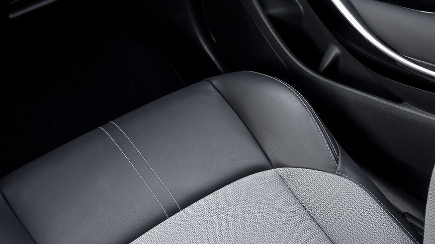 đánh giá nội thất Toyota Corolla 2020  ảnh 18 danh gia noi that Toyota Corolla 2020 anh 18
