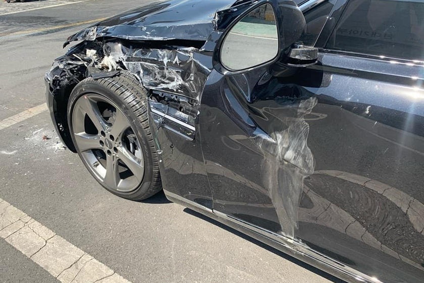 sedan moi nhat cua Genesis bi dam nat anh 2