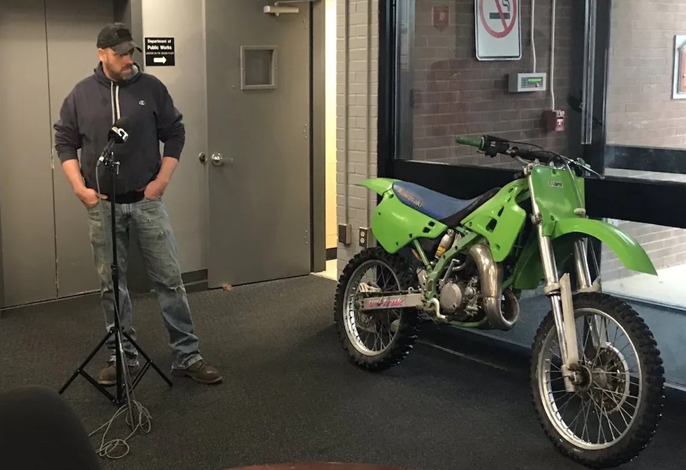tìm lại môtô bị mất sau 28 năm ảnh 1 tim lai moto bi mat sau 28 nam anh 1