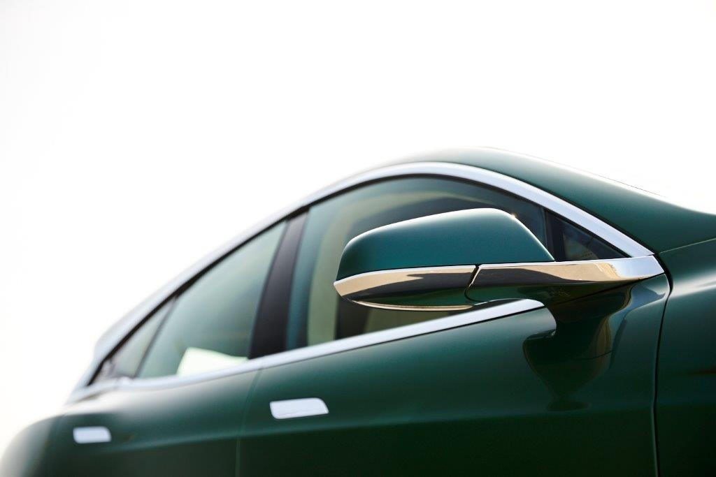 xe dien Tesla doc nhat co gia gan 250.000 USD anh 10