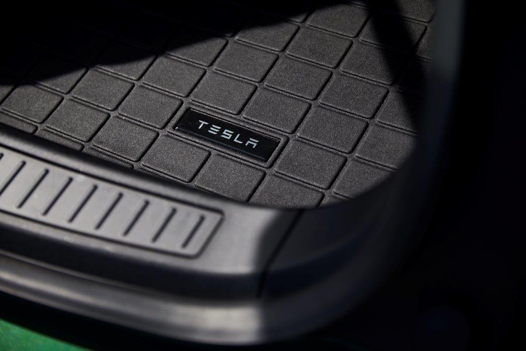 xe dien Tesla doc nhat co gia gan 250.000 USD anh 14