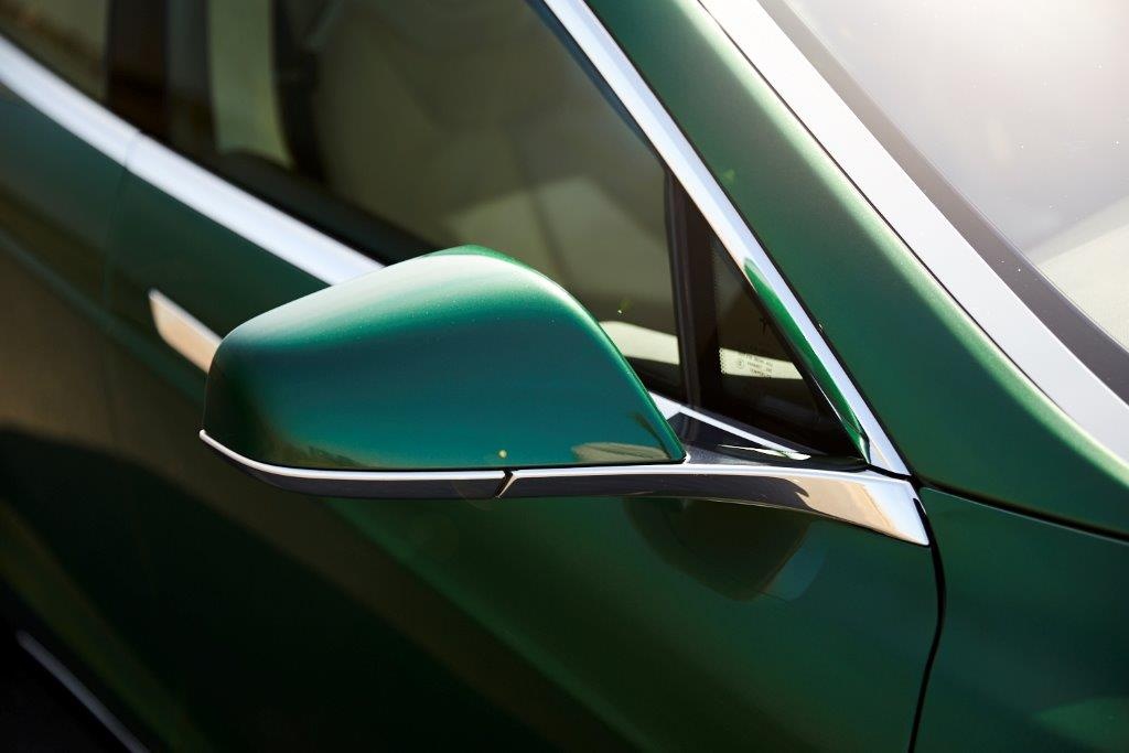 xe dien Tesla doc nhat co gia gan 250.000 USD anh 11