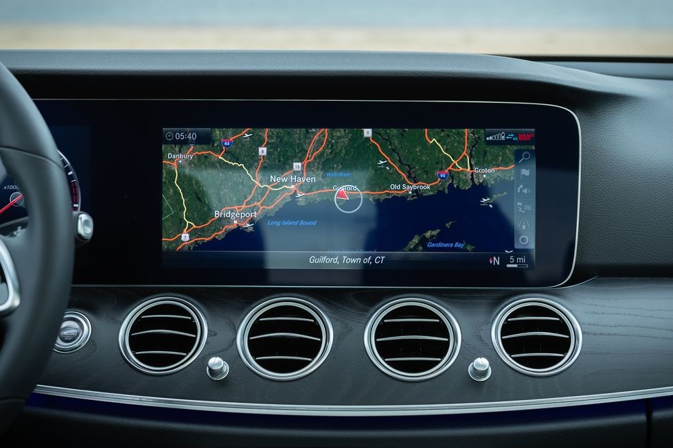 đánh giá Mercedes E350 2020 ảnh 24 danh gia Mercedes E350 2020 anh 24