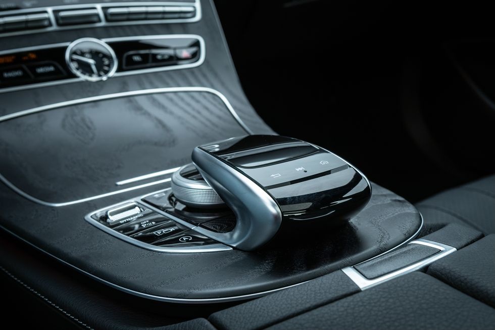 danh gia Mercedes E350 2020 anh 12