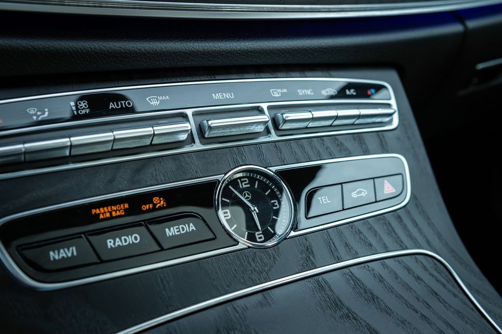 đánh giá Mercedes E350 2020 ảnh 27 danh gia Mercedes E350 2020 anh 27