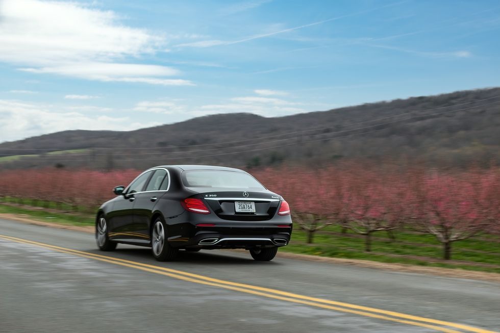 đánh giá Mercedes E350 2020 ảnh 17 danh gia Mercedes E350 2020 anh 17