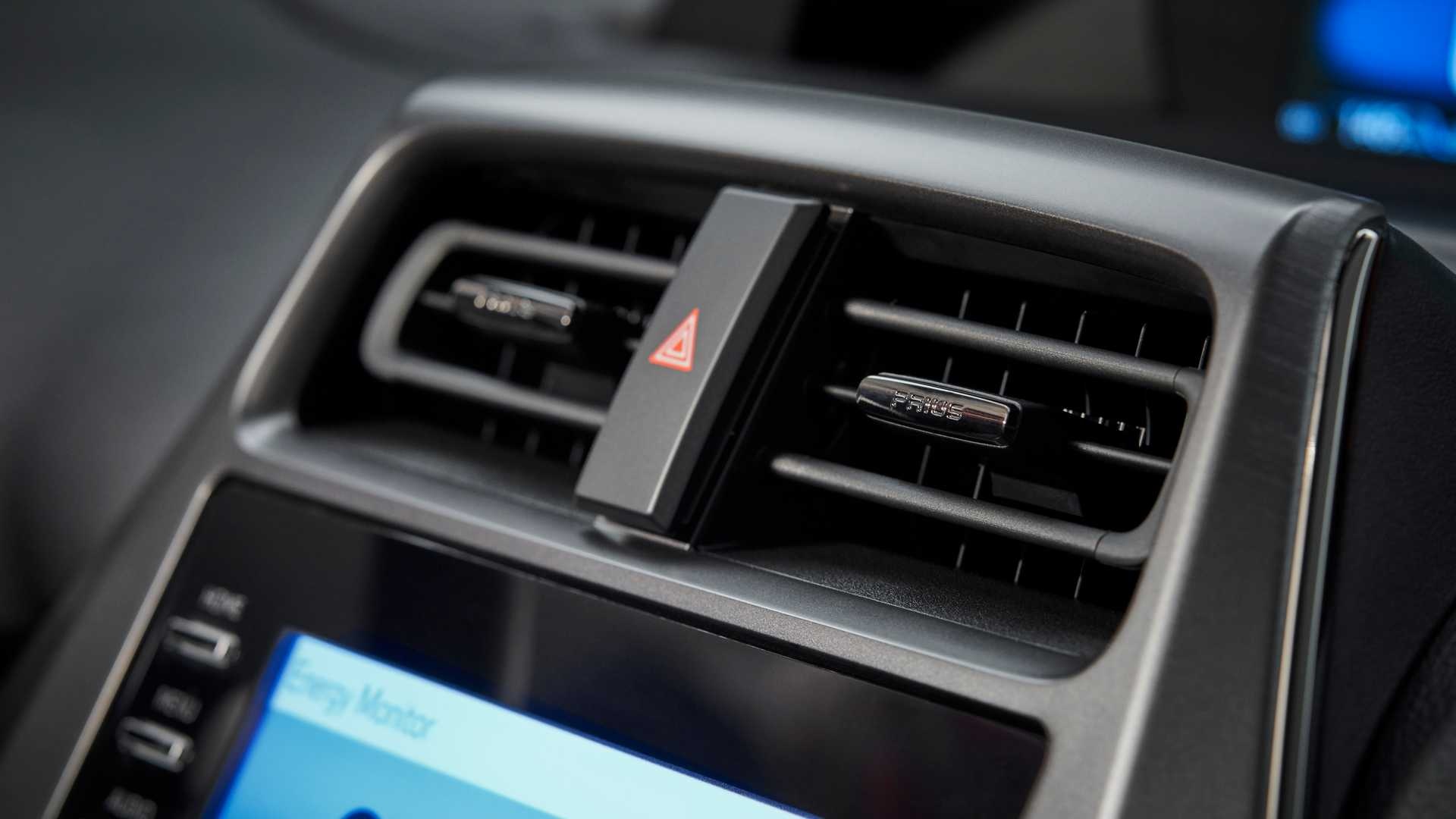 Toyota ra bản Prius đặc biệt ảnh 5 Toyota ra ban Prius dac biet anh 5