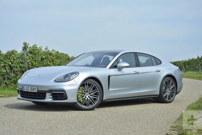 nhung mau hatchback tot nhat 2020 anh 9