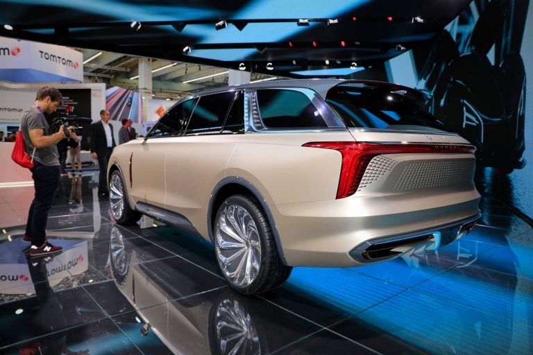 SUV sang chạy điện Hồng Kỳ lộ diện ảnh 2 SUV sang chay dien Hong Ky lo dien anh 2