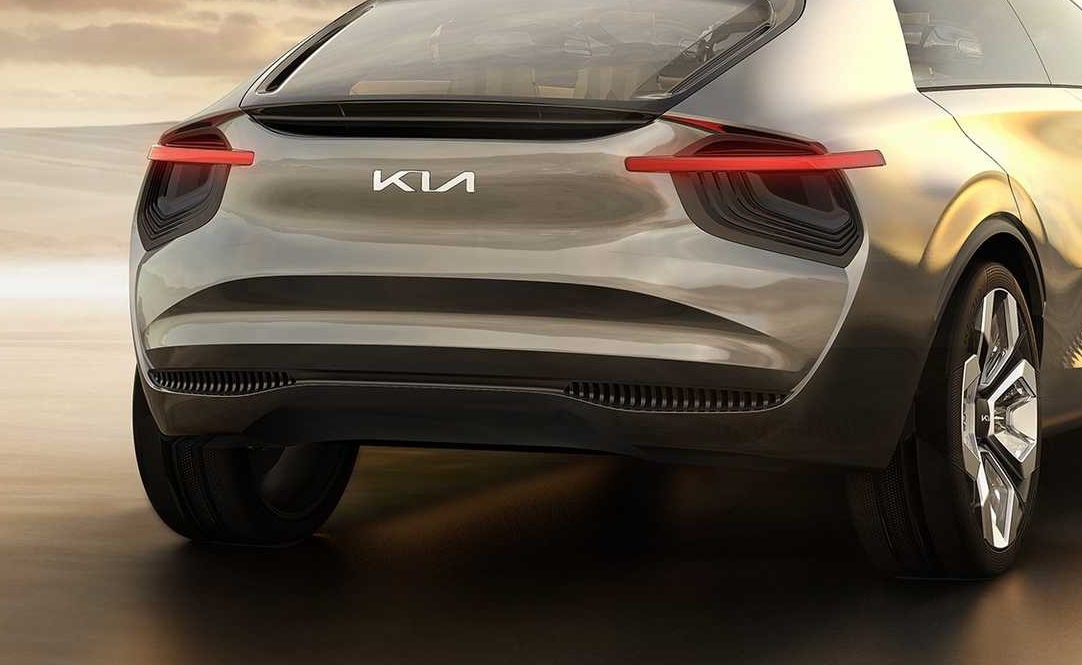Kia sap ra crossover chay dien hang sang anh 6
