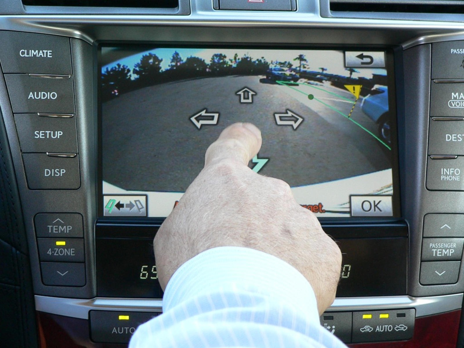 cuoc cac mang cong nghe tren oto hien dai anh 10