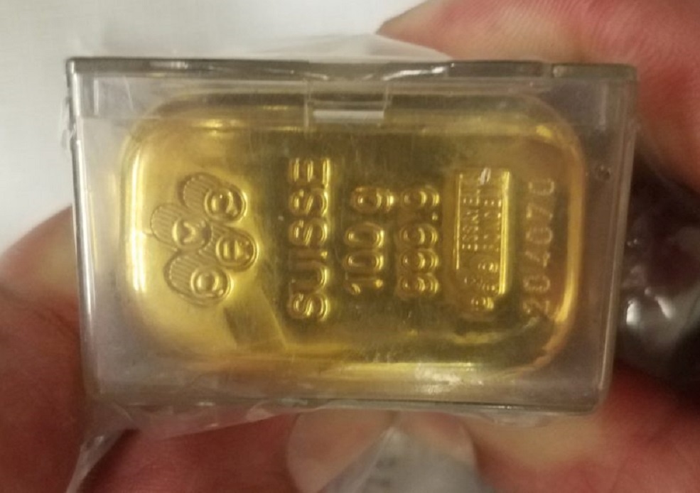 nữ tài xế bị bắt với lượng vàng 130.000 USD ảnh 2 nu tai xe bi bat voi luong vang 130.000 USD anh 2