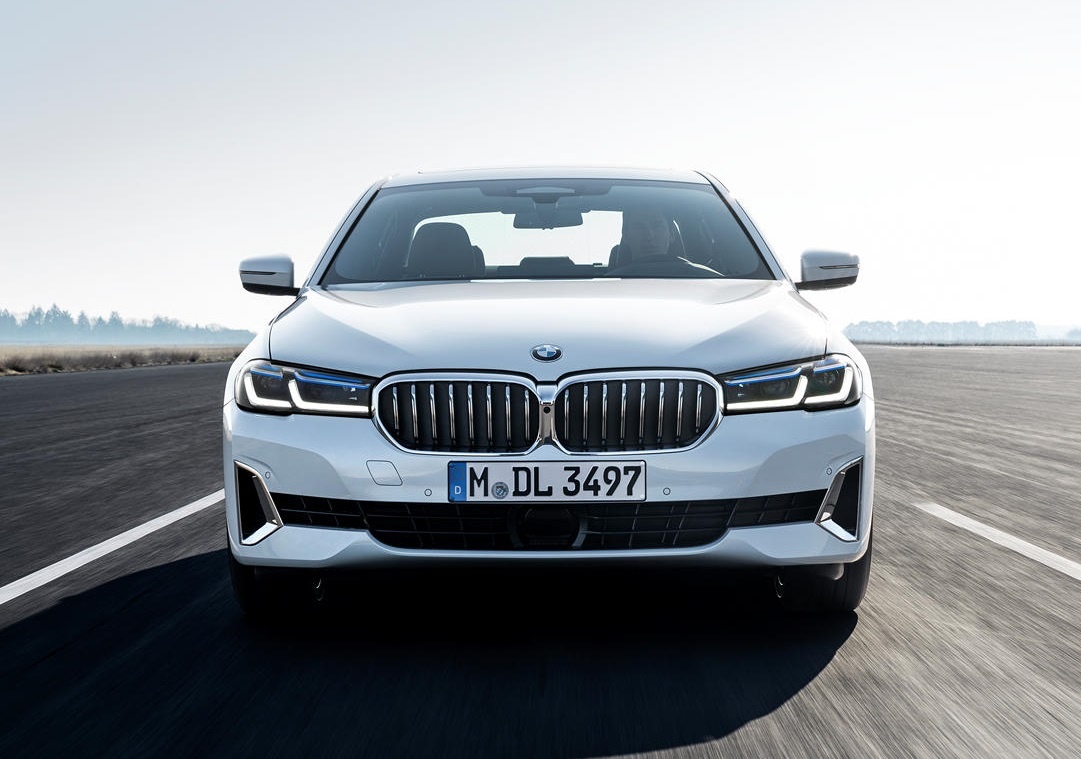 Danh gia nhanh BMW 5-Series 2021 vua ra mat hinh anh