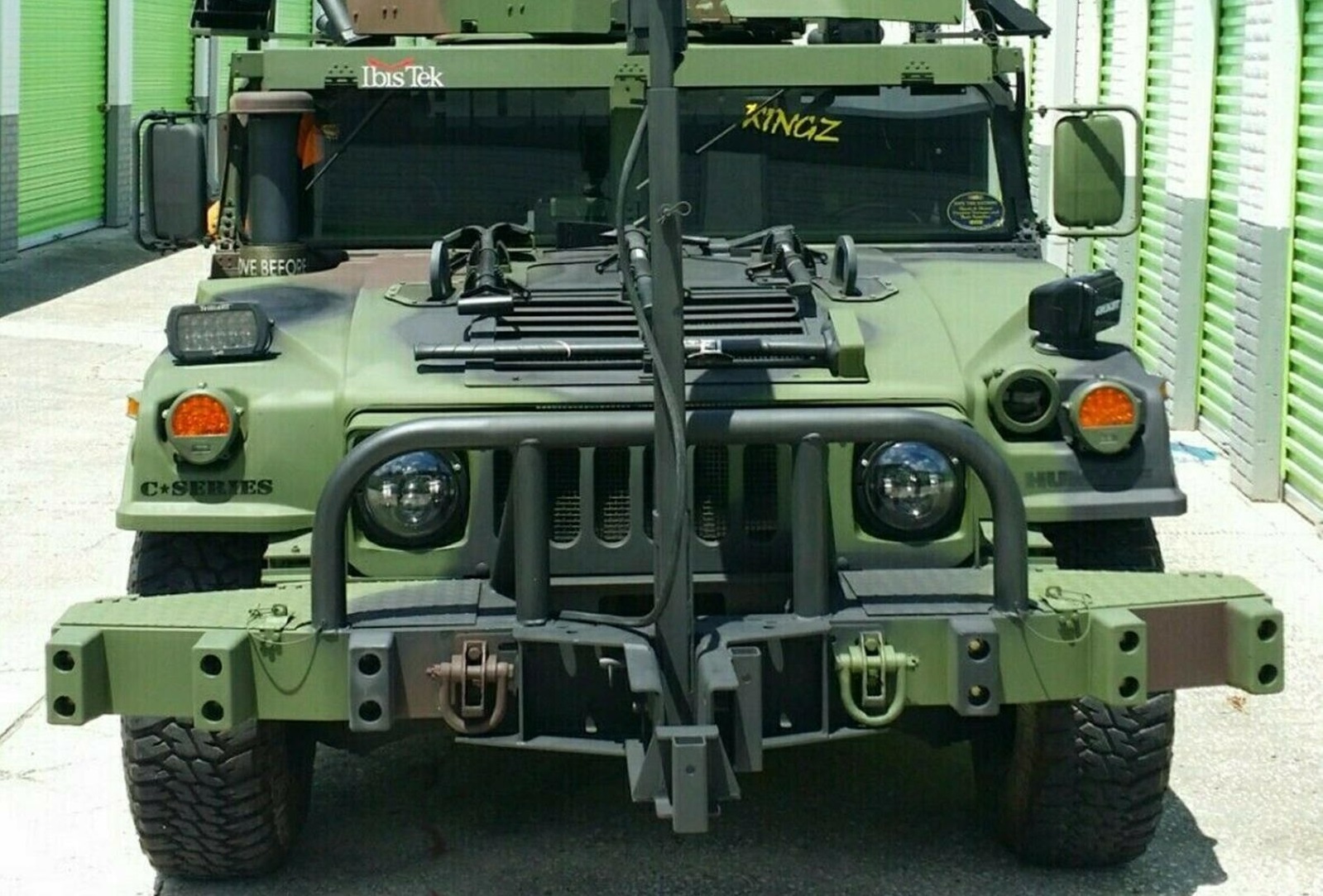 rao ban Humvee gan sung may tren eBay anh 4