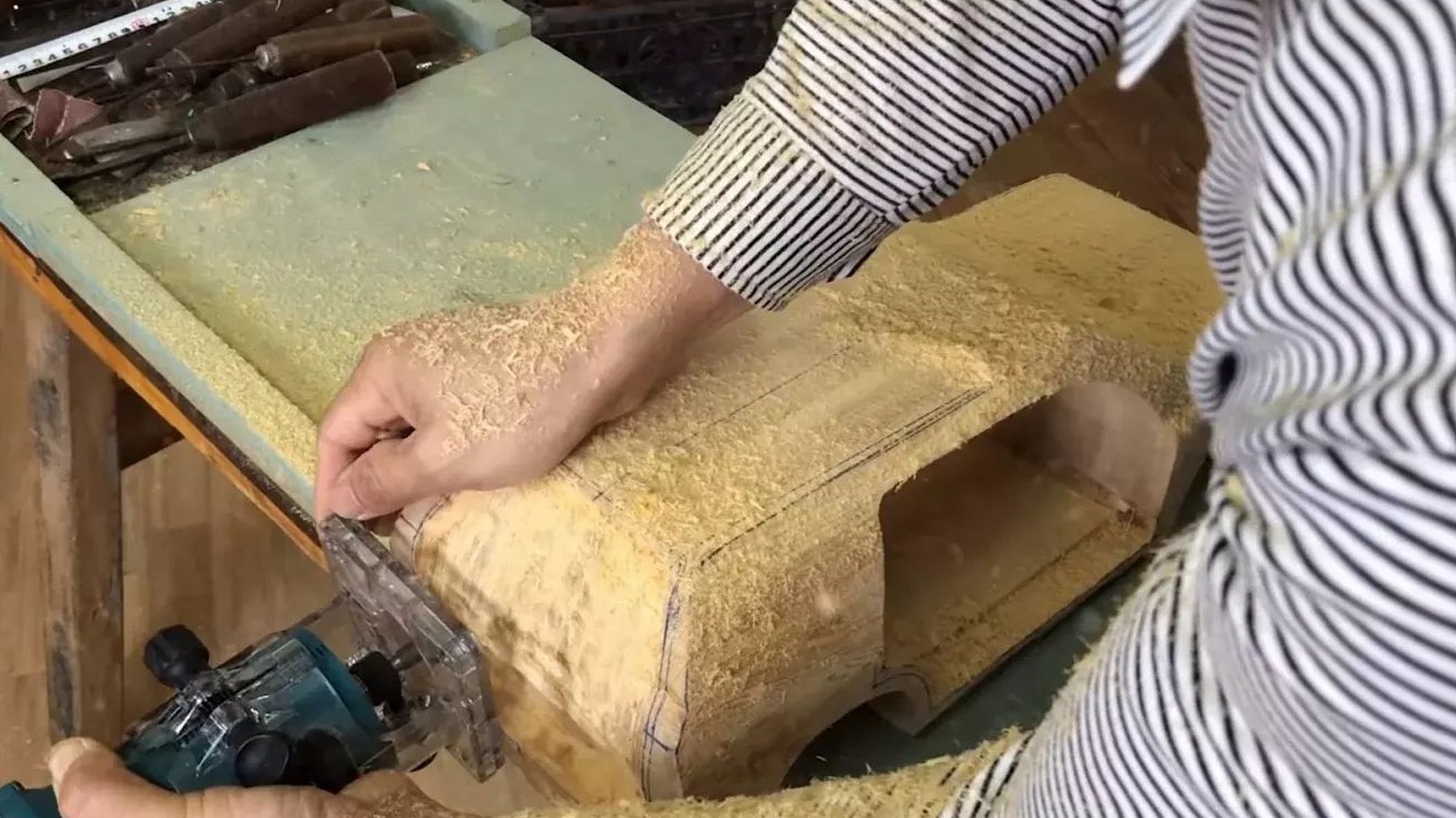 thợ mộc Việt tạo hình xe sang ảnh 1 tho moc Viet tao hinh xe sang anh 1