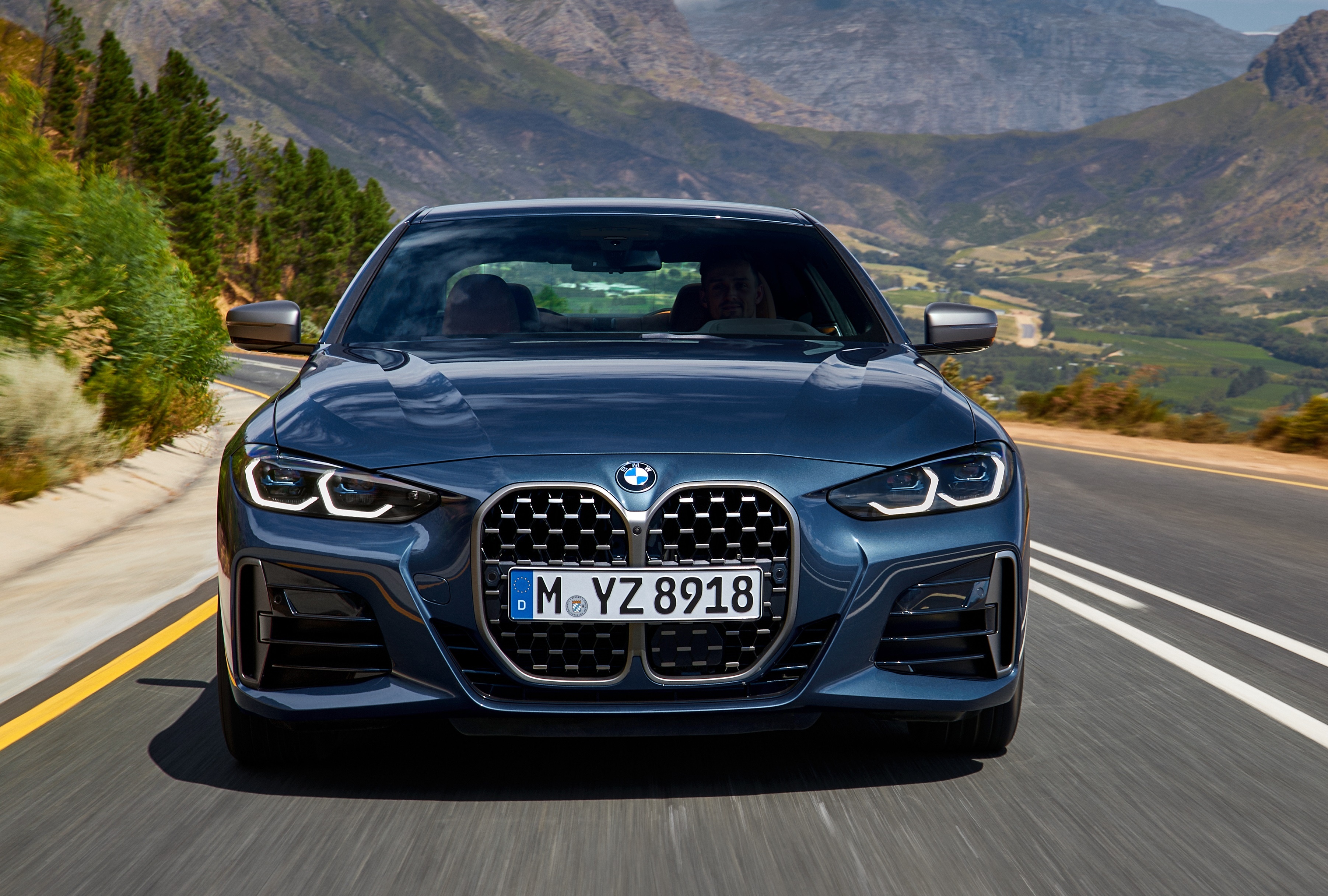 BMW 4-Series Coupe 2021 chính thức ra mắt ảnh 3 BMW 4-Series Coupe 2021 chinh thuc ra mat anh 3