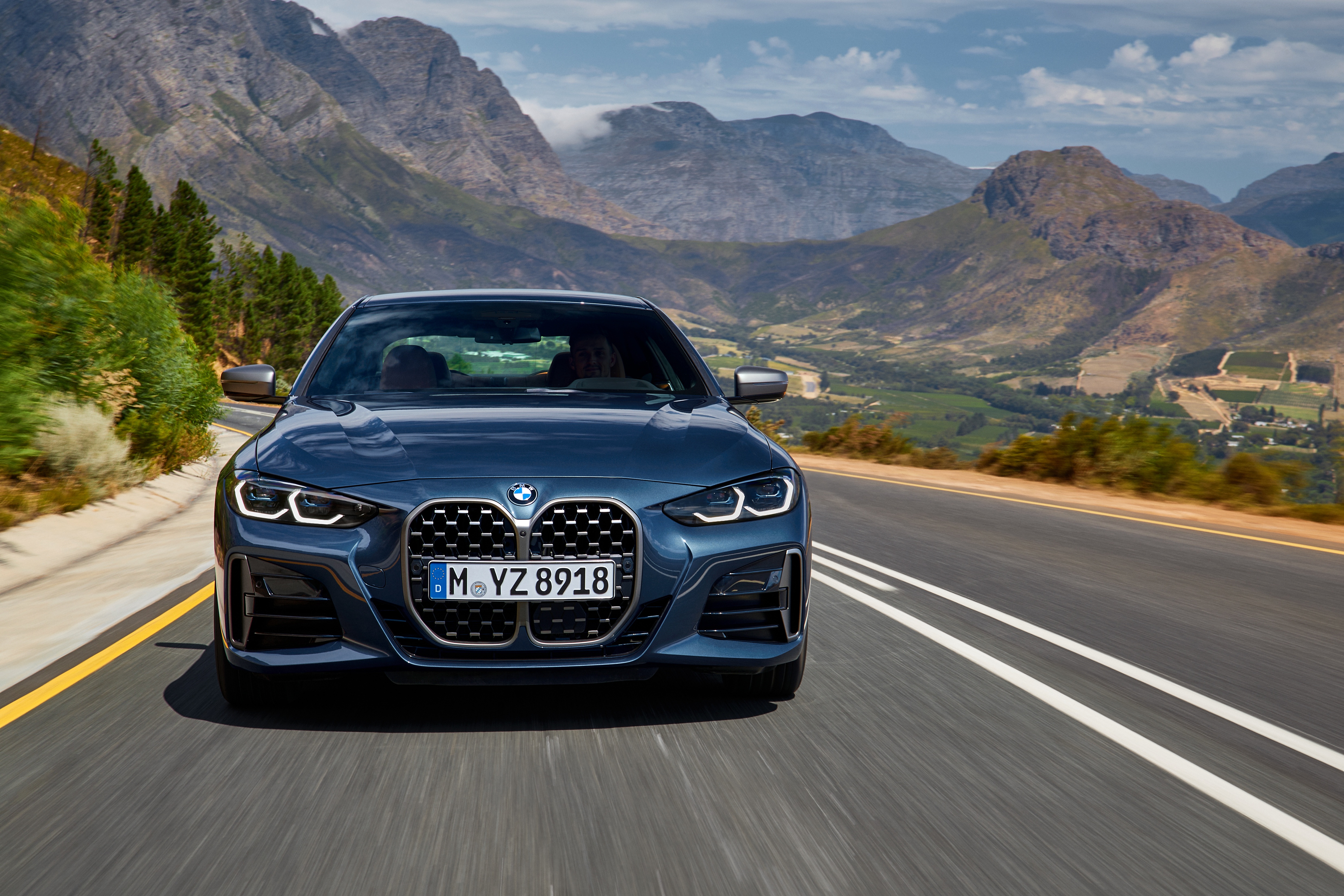 BMW 4-Series Coupe 2021 chính thức ra mắt ảnh 14 BMW 4-Series Coupe 2021 chinh thuc ra mat anh 14