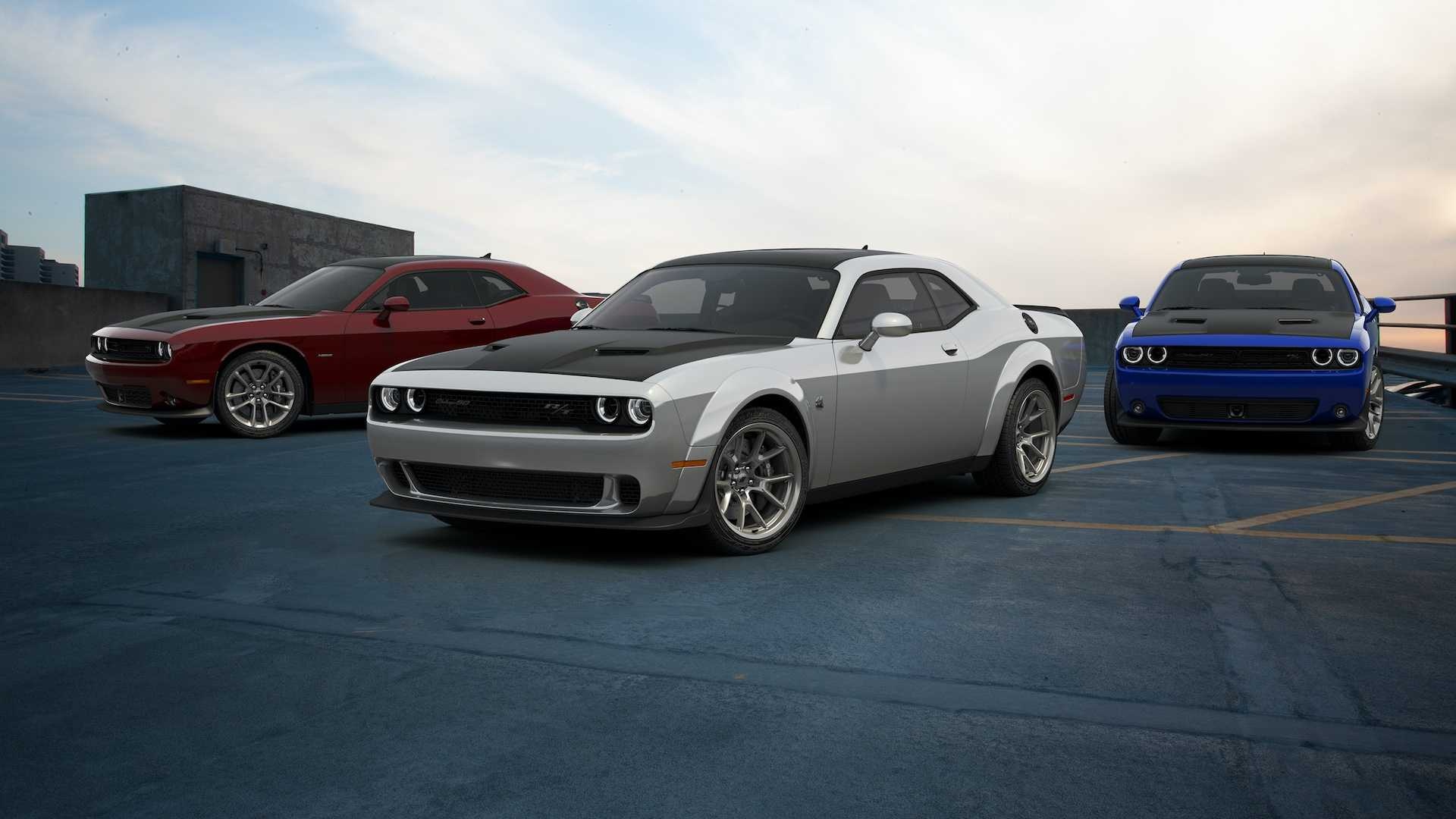 Dodge Challenger ra ban ky niem 50 nam anh 2