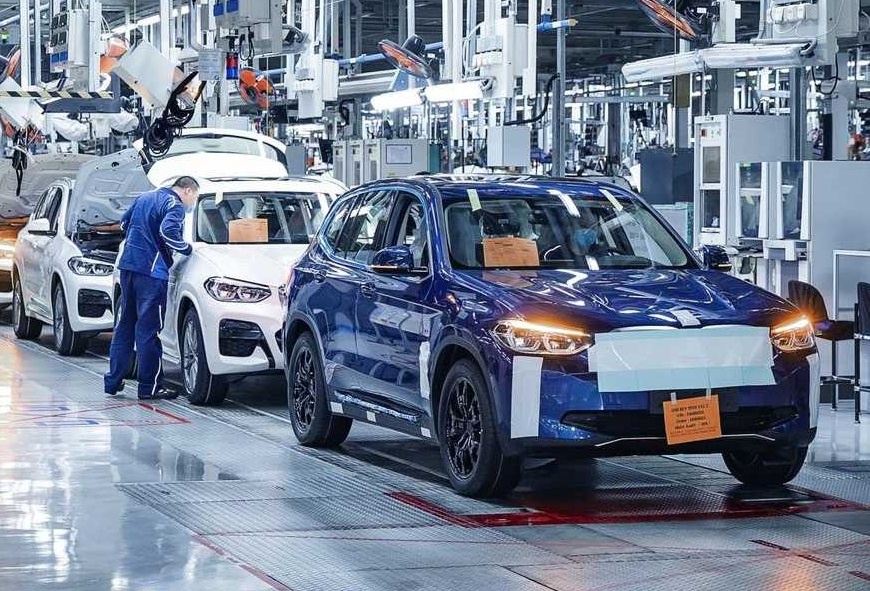 SUV chay dien cua BMW hoan thanh viec chay thu, ra mat cuoi nam 2020 hinh anh