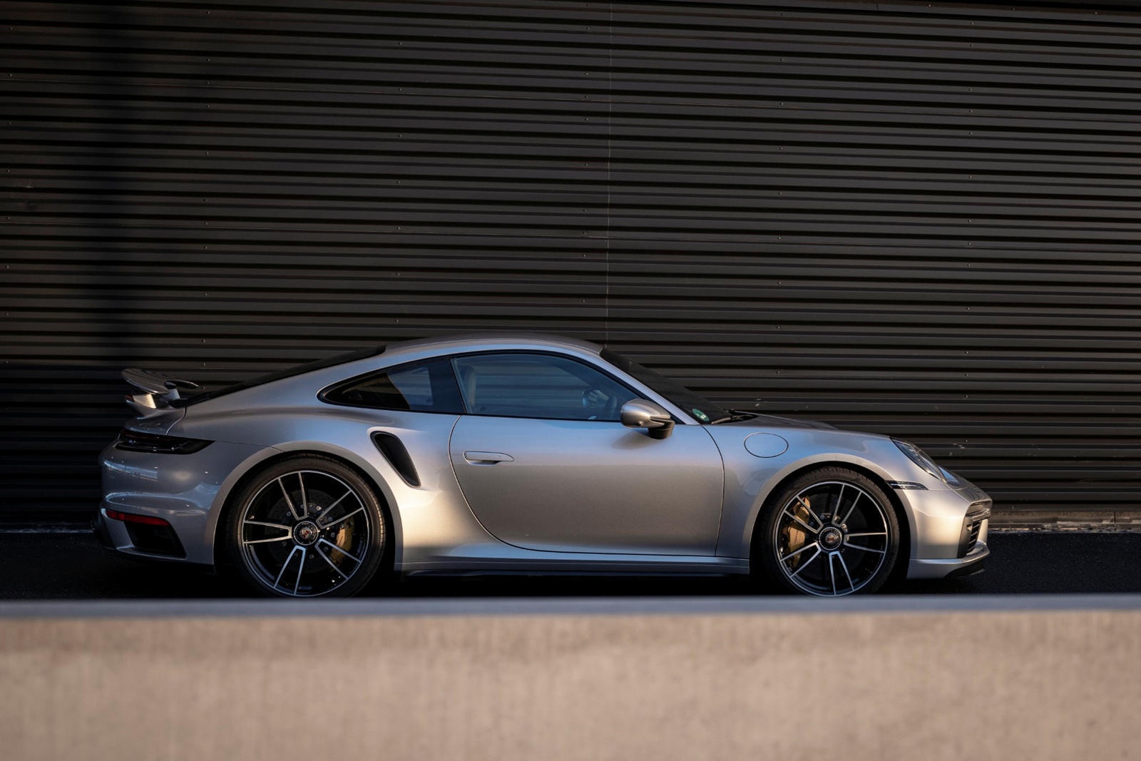 nhung sieu xe gia re tot nhat 2020 anh 30