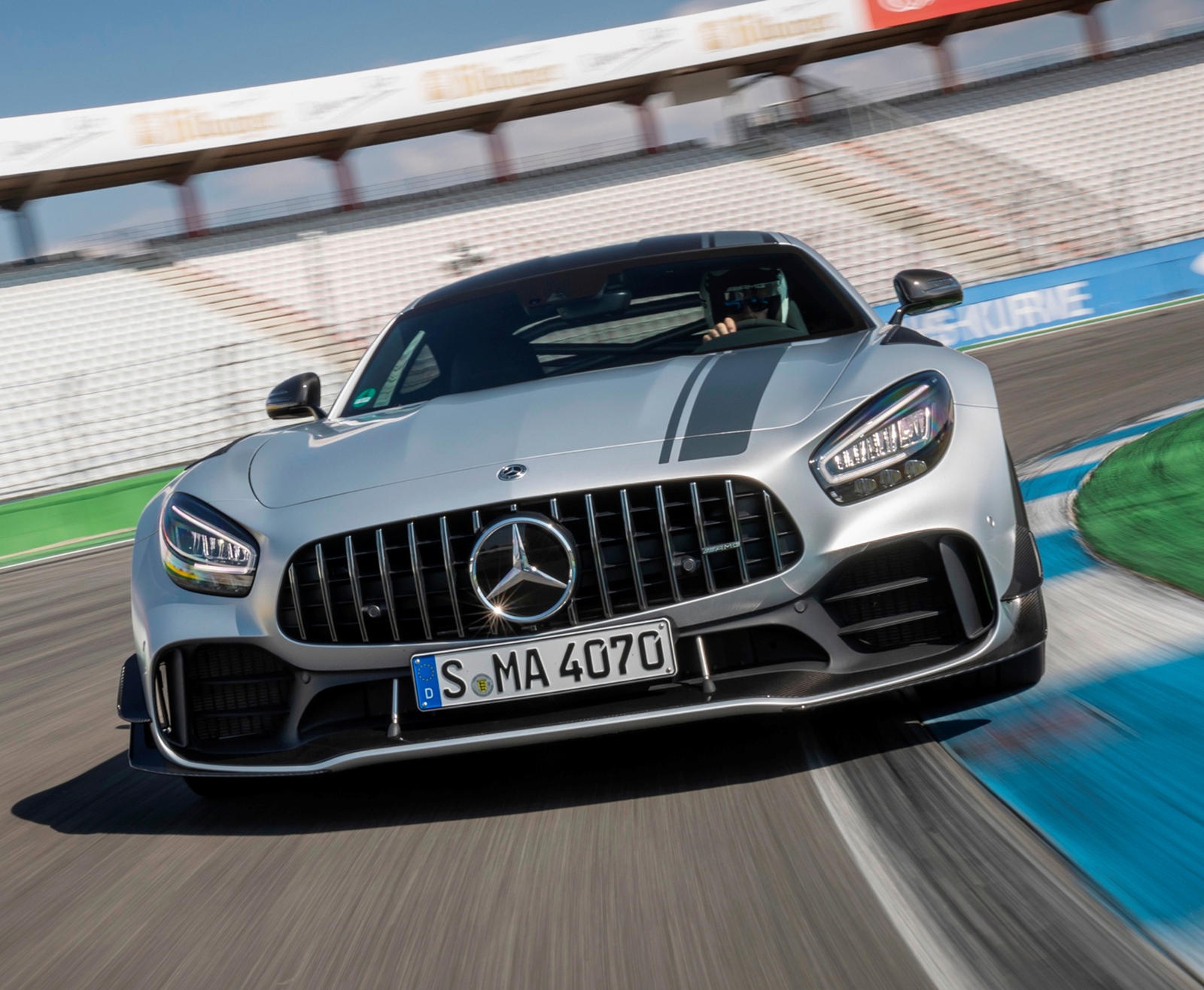 nhung sieu xe gia re tot nhat 2020 anh 1