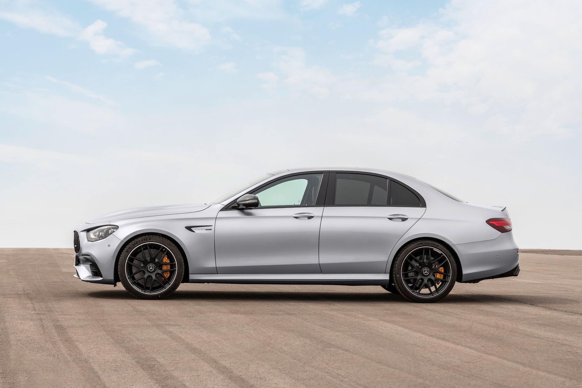 Mercedes-AMG E 63 S 2021 ra mắt ảnh 6 Mercedes-AMG E 63 S 2021 ra mat anh 6