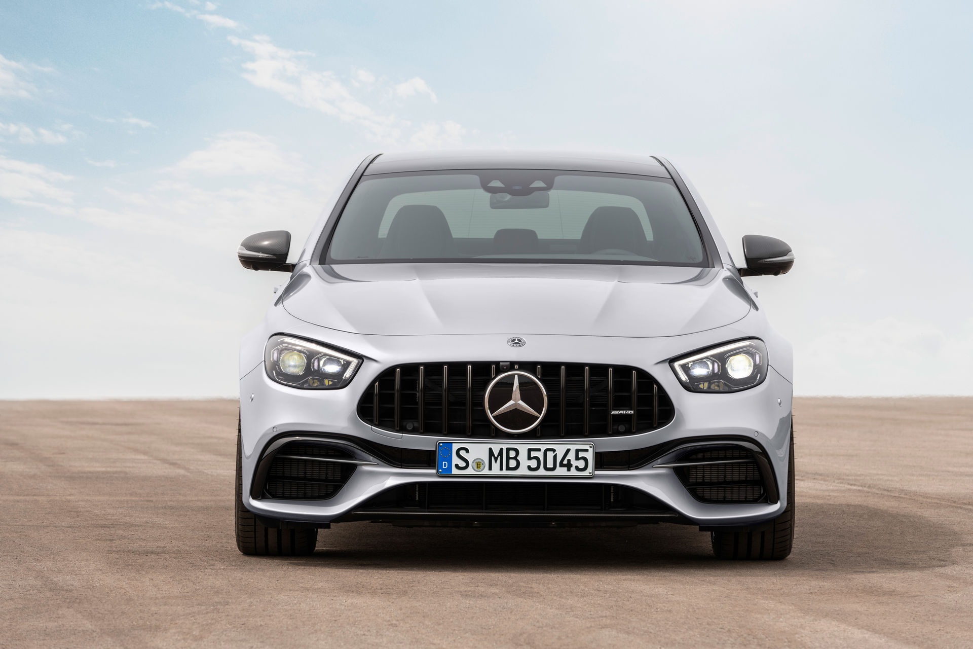 Mercedes-AMG E 63 S 2021 ra mắt ảnh 3 Mercedes-AMG E 63 S 2021 ra mat anh 3