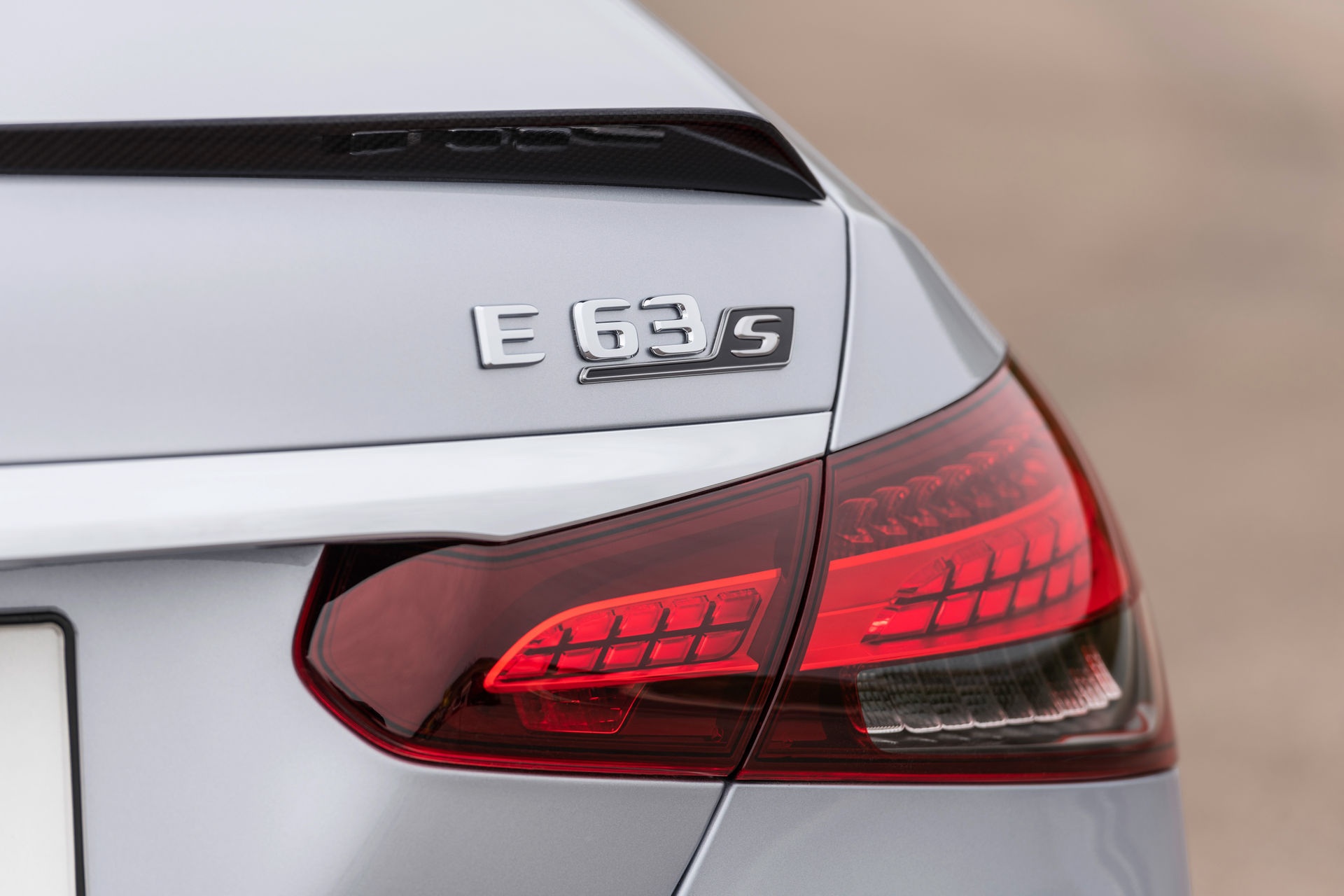 Mercedes-AMG E 63 S 2021 ra mắt ảnh 8 Mercedes-AMG E 63 S 2021 ra mat anh 8
