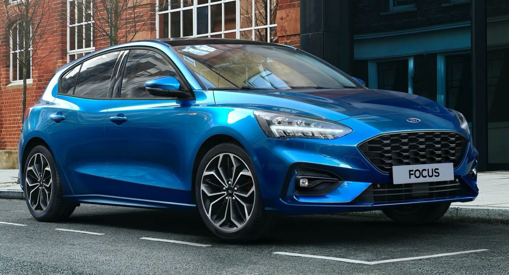 Ford Focus 2021 ra them hai phien ban tiet kiem nhien lieu hinh anh