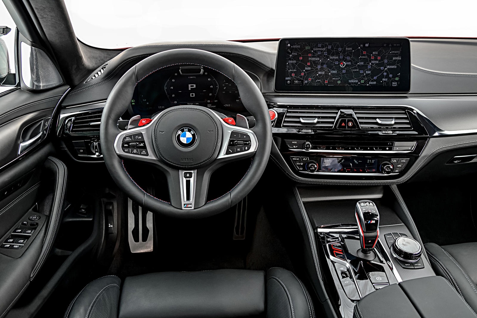 sedan BMW có sức mạnh 650 mã lực ảnh 2 sedan BMW co suc manh 650 ma luc anh 2