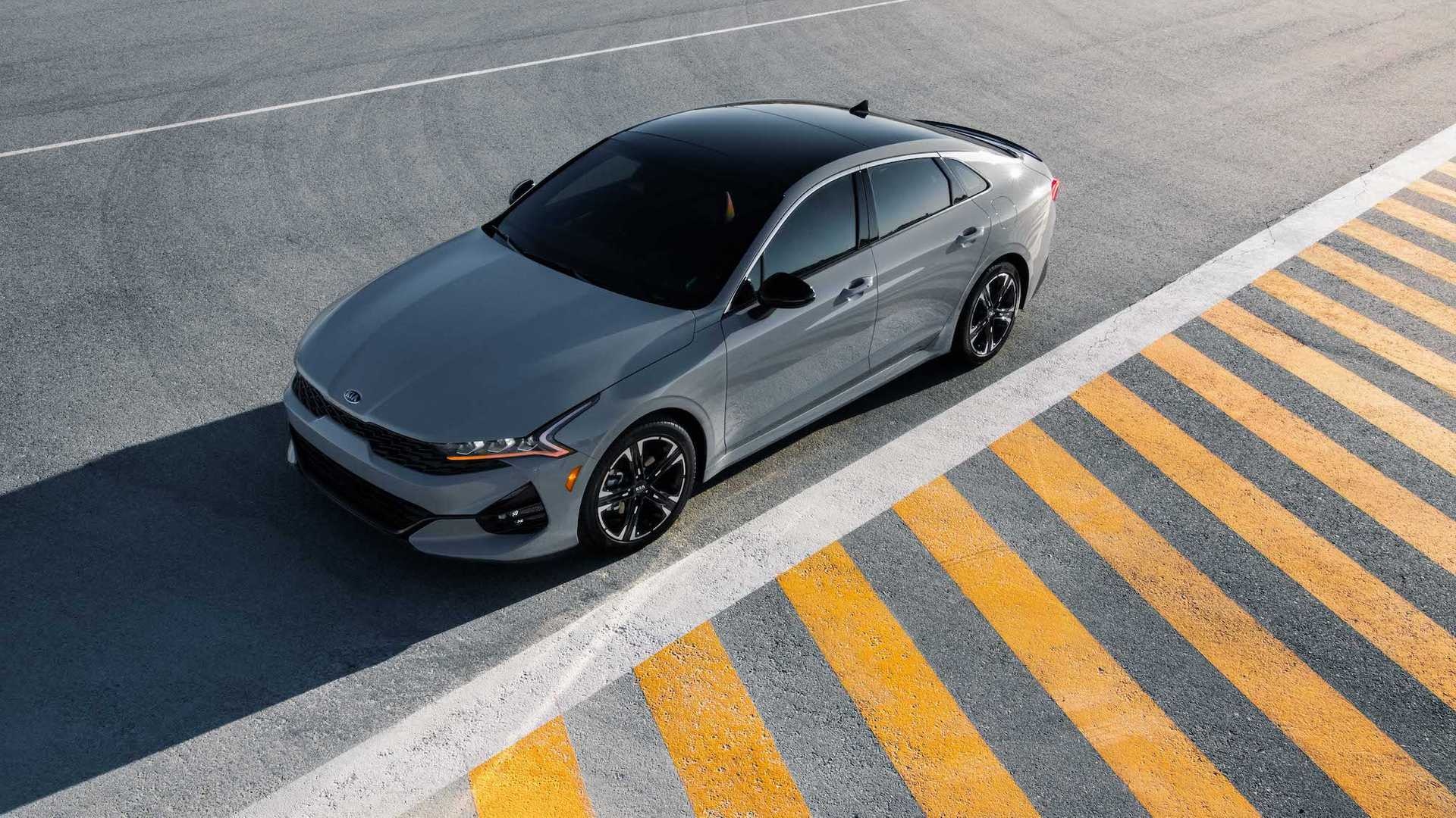 Hang xe can nhac 'hoi sinh' sedan hinh anh