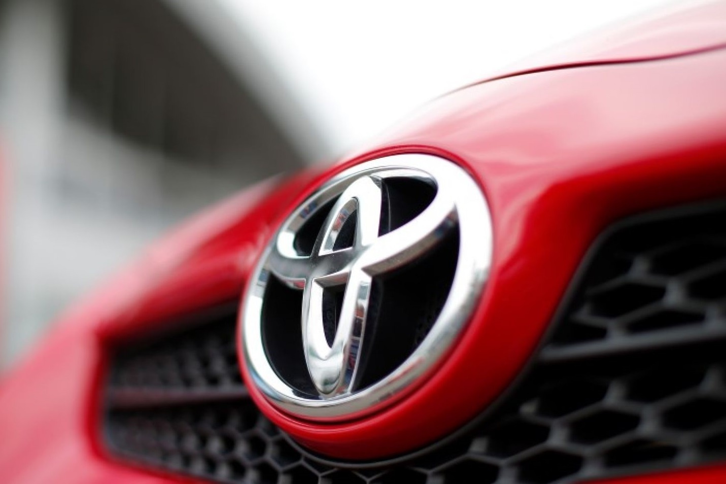 Xep tren Mercedes, Toyota van la thuong hieu oto gia tri nhat toan cau hinh anh