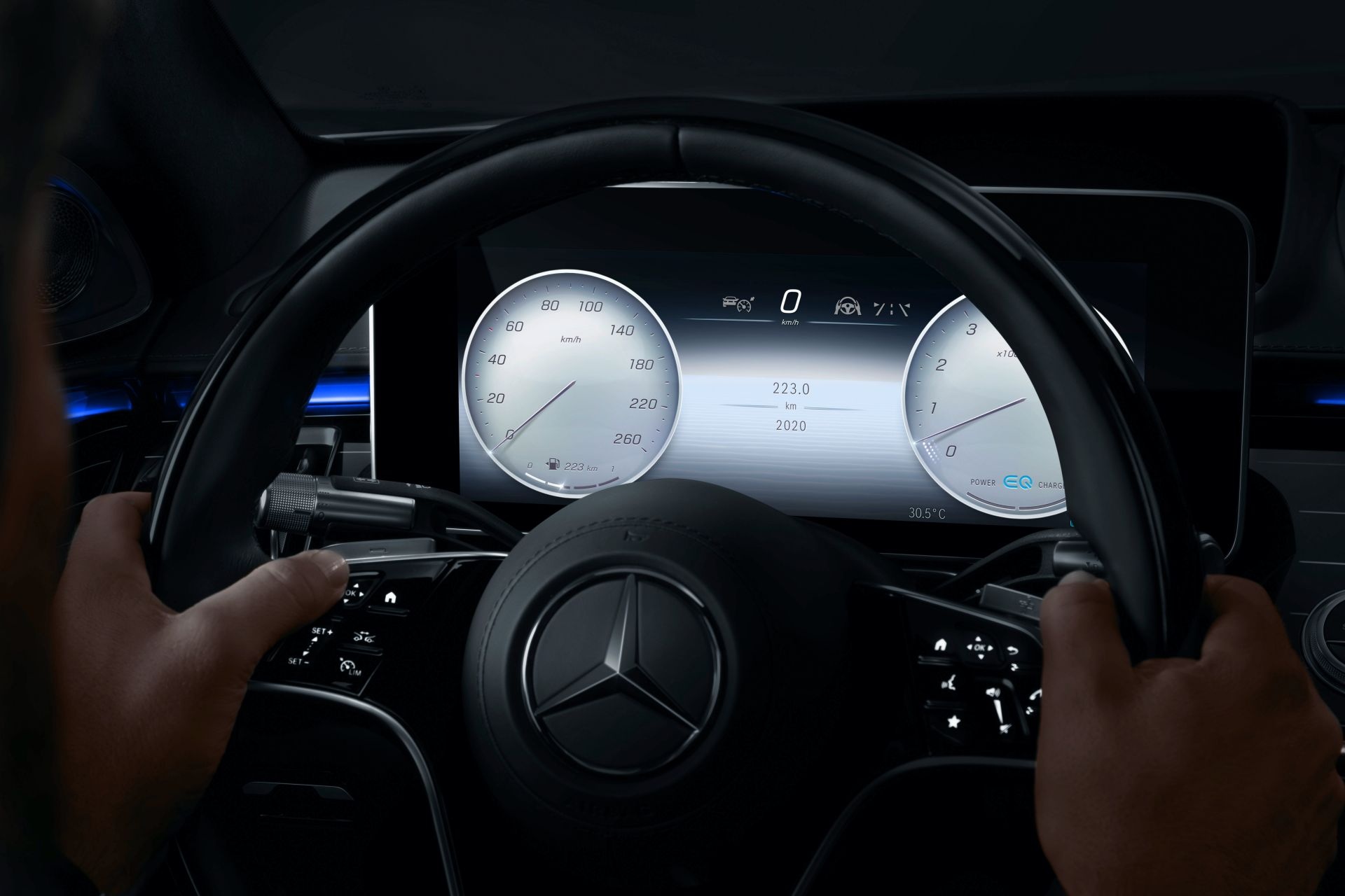 Mercedes lộ diện khoang lái hiện đại của S-Class 2021 ảnh 2 Mercedes lo dien khoang lai hien dai cua S-Class 2021 anh 2