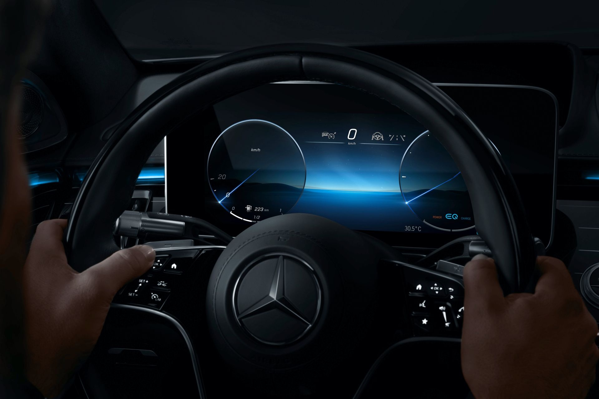 Mercedes lộ diện khoang lái hiện đại của S-Class 2021 ảnh 3 Mercedes lo dien khoang lai hien dai cua S-Class 2021 anh 3