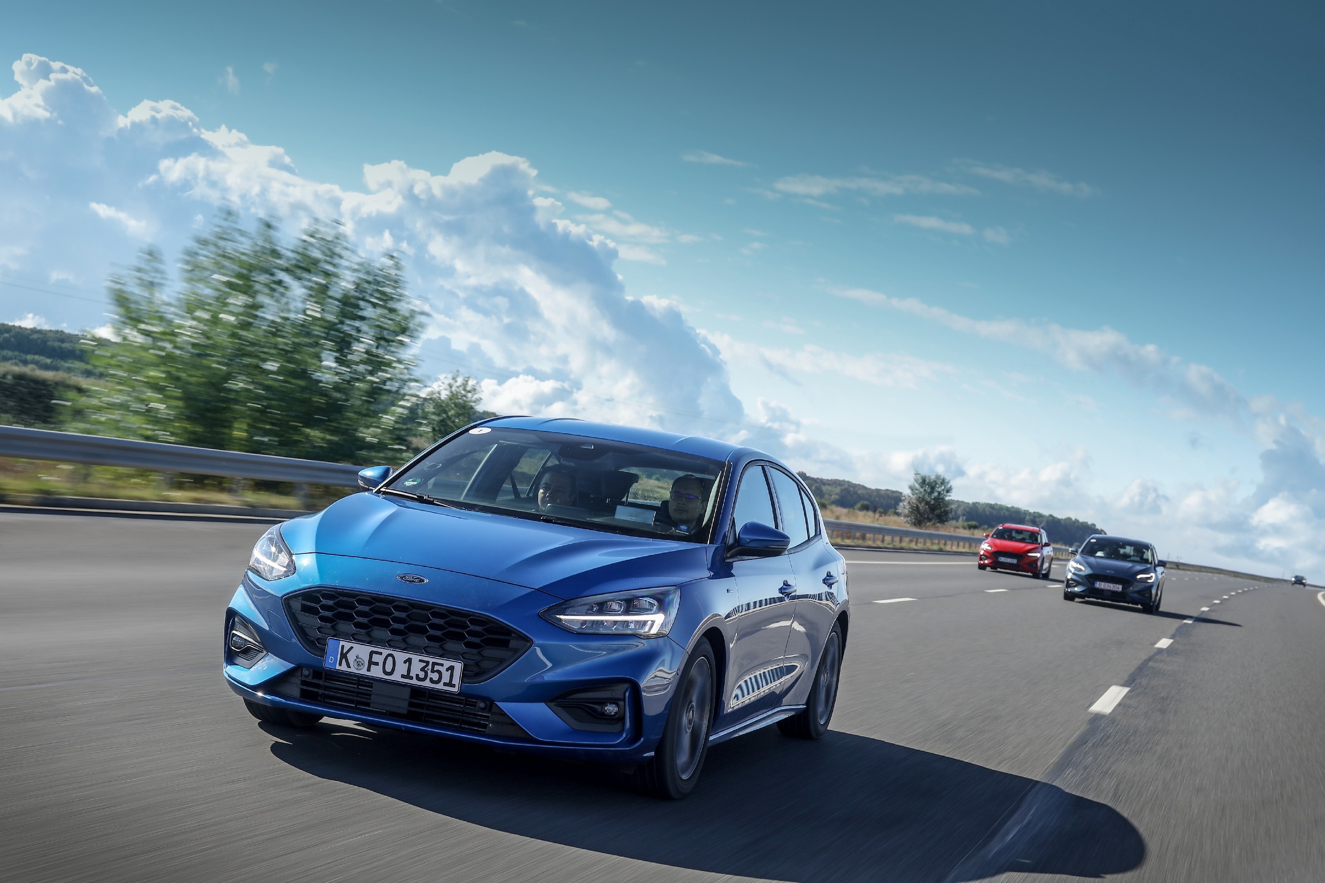Ford Focus bị camera tốc độ ghi chạy 703 km/h ảnh 1 Ford Focus bi camera toc do ghi chay 703 km/h anh 1