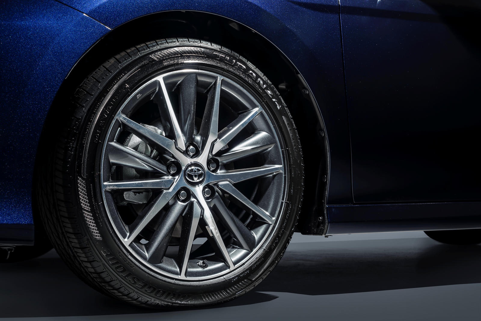 Toyota Camry 2021 nang cap thiet ke anh 12