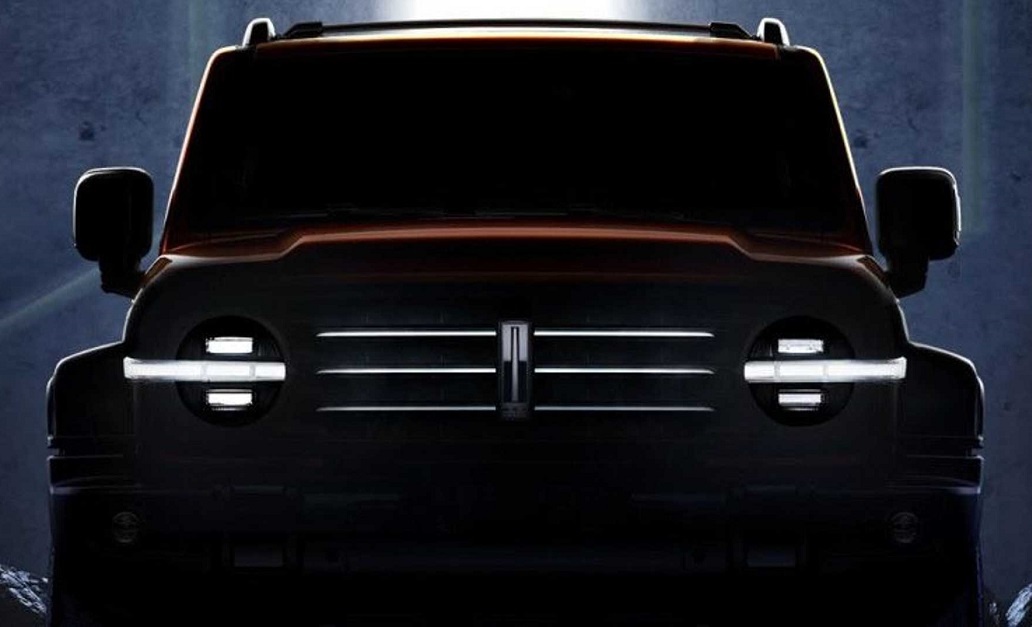 Ford Bronco vua ra mat da bi lam nhai anh 1