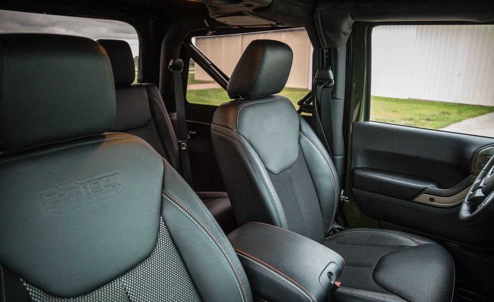 các phiên bản kỷ niệm nổi danh trong giới xe hơi ảnh 28 cac phien ban ky niem noi danh trong gioi xe hoi anh 28