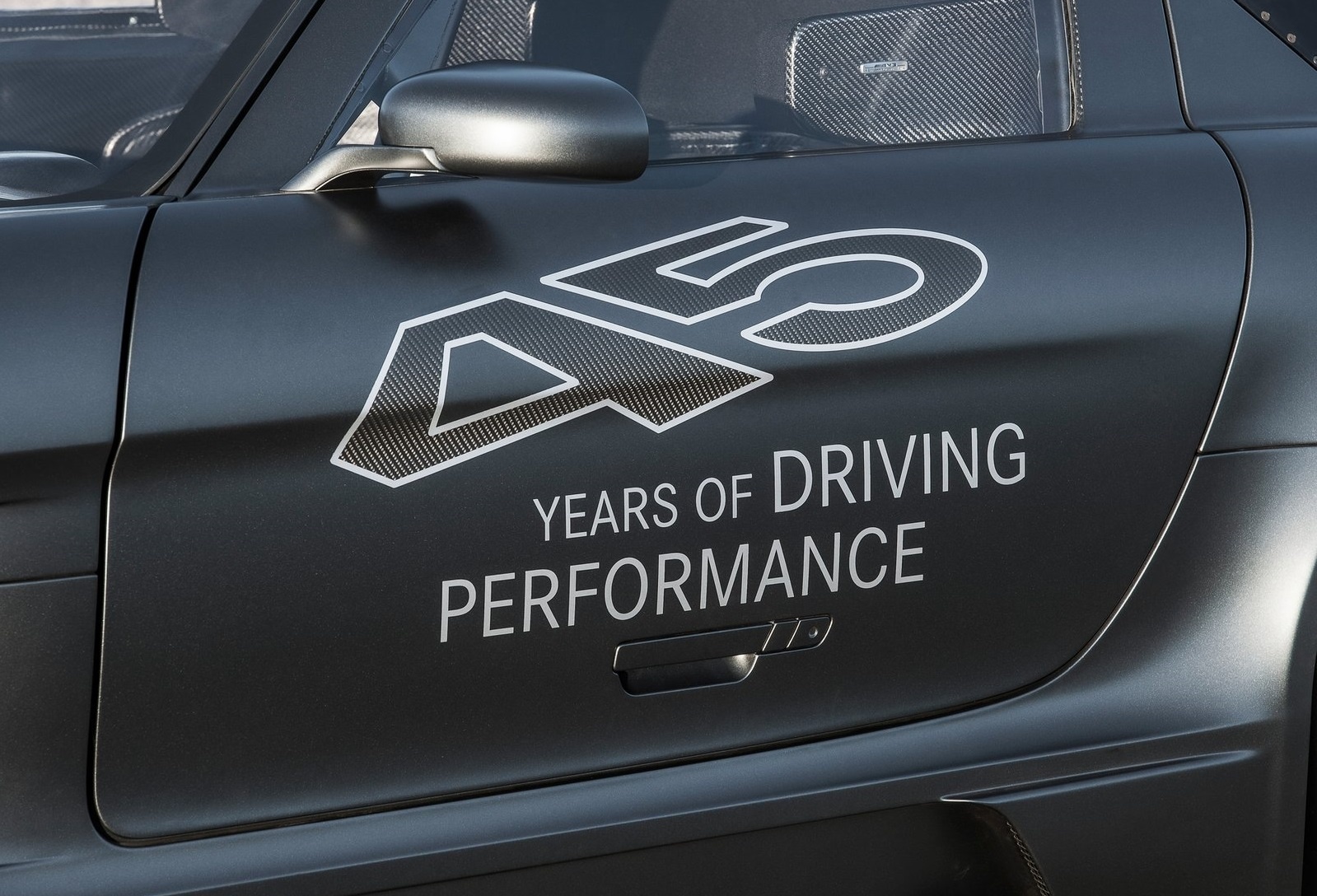 các phiên bản kỷ niệm nổi danh trong giới xe hơi ảnh 16 cac phien ban ky niem noi danh trong gioi xe hoi anh 16