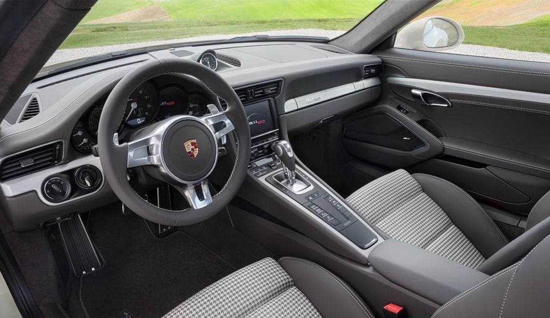 các phiên bản kỷ niệm nổi danh trong giới xe hơi ảnh 47 cac phien ban ky niem noi danh trong gioi xe hoi anh 47