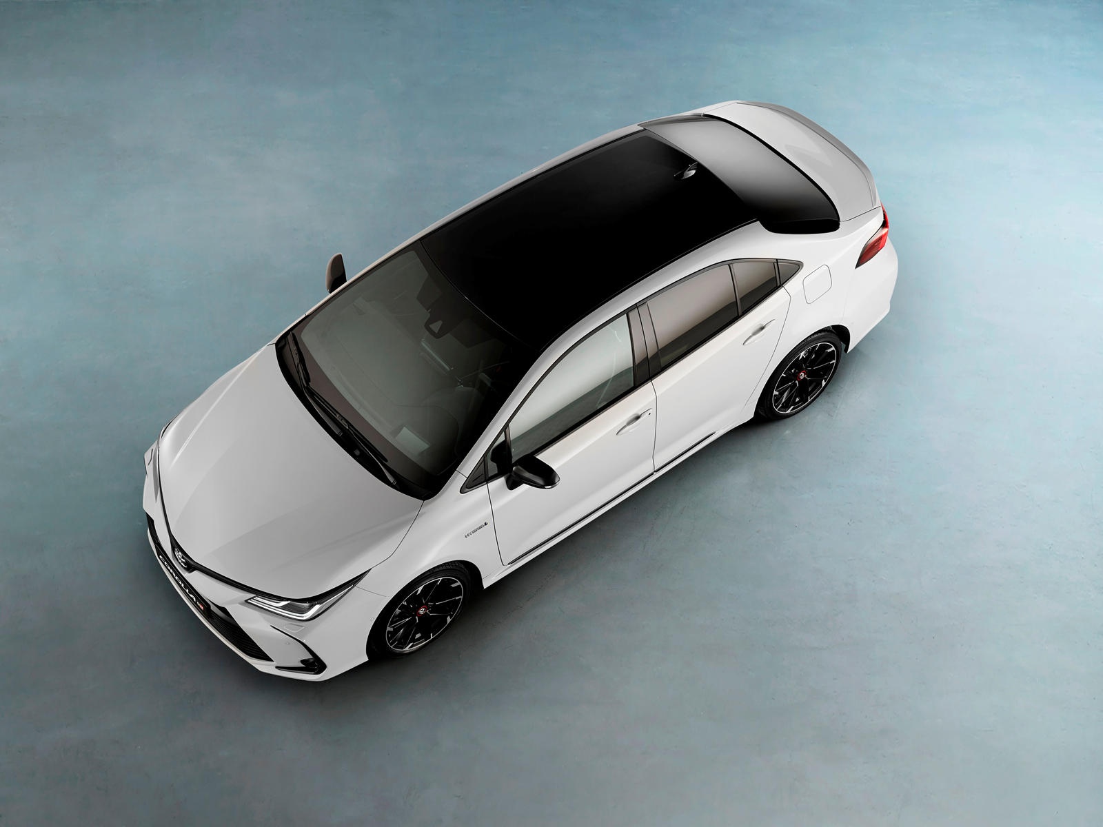 Toyota Corolla Sedan 2020 thêm gói trang bị thể thao ảnh 5 Toyota Corolla Sedan 2020 them goi trang bi the thao anh 5