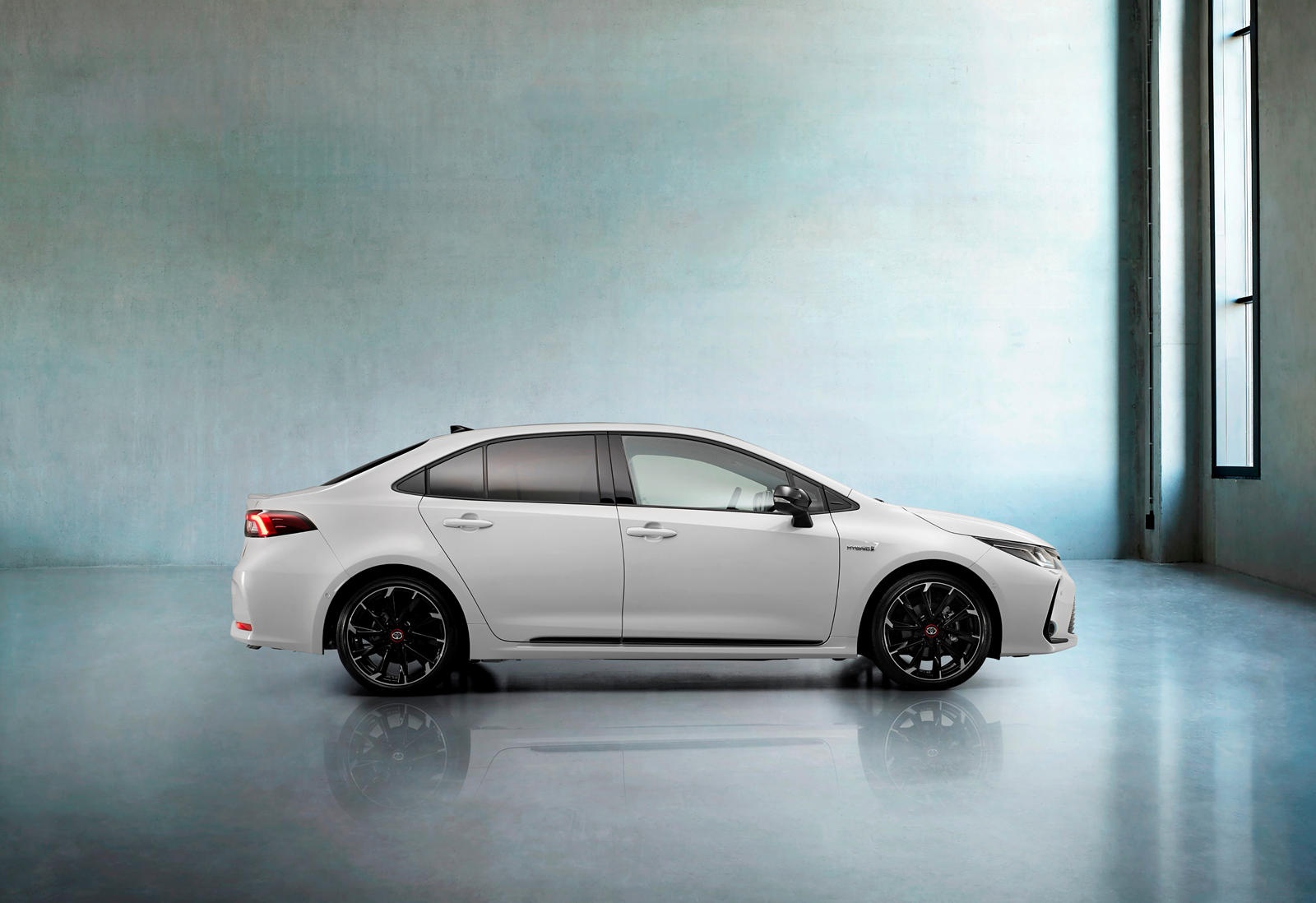 Toyota Corolla Sedan 2020 thêm gói trang bị thể thao ảnh 11 Toyota Corolla Sedan 2020 them goi trang bi the thao anh 11