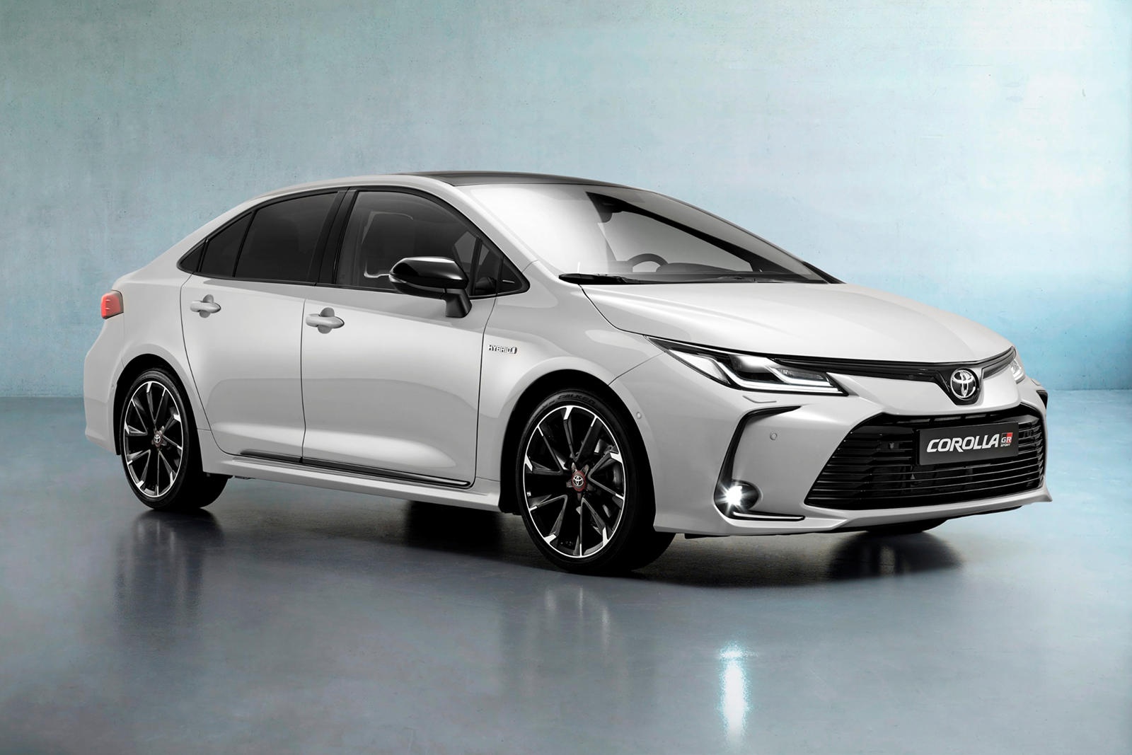 Toyota Corolla Sedan 2020 thêm gói trang bị thể thao ảnh 2 Toyota Corolla Sedan 2020 them goi trang bi the thao anh 2