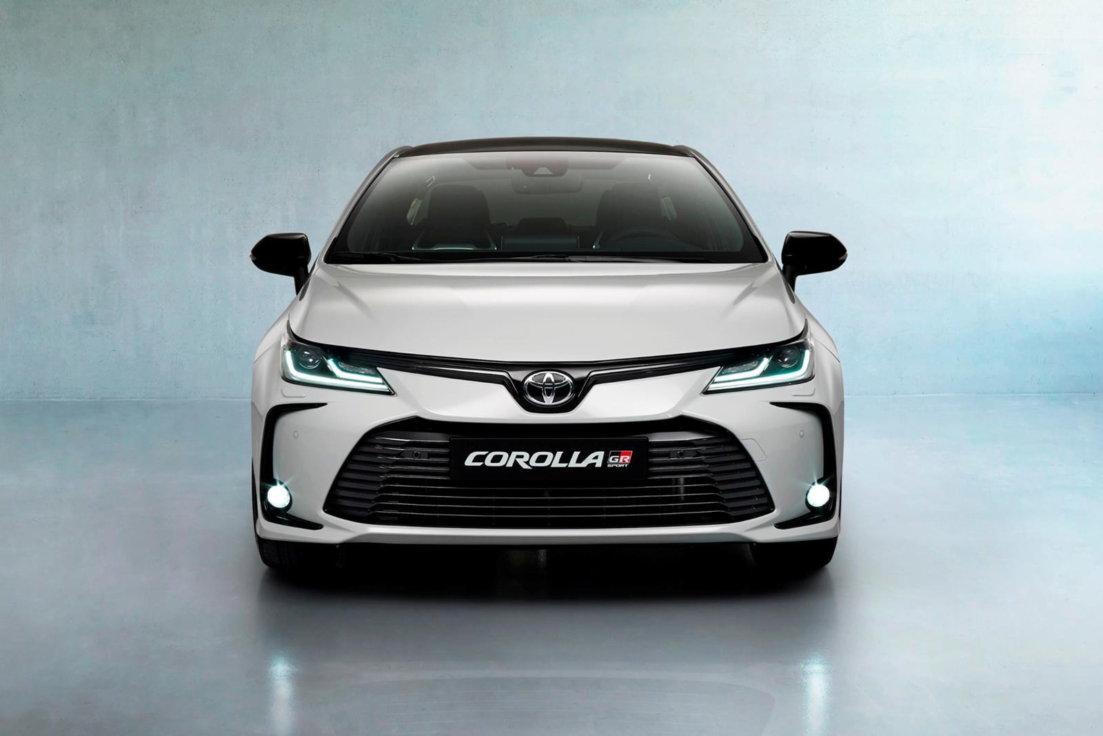 Toyota Corolla Sedan 2020 thêm gói trang bị thể thao ảnh 1 Toyota Corolla Sedan 2020 them goi trang bi the thao anh 1