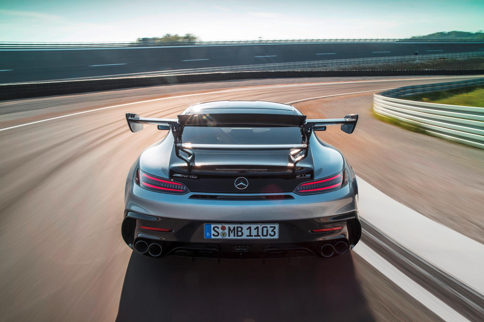 giá bán Mercedes-AMG GT Black Series ảnh 2 gia ban Mercedes-AMG GT Black Series anh 2