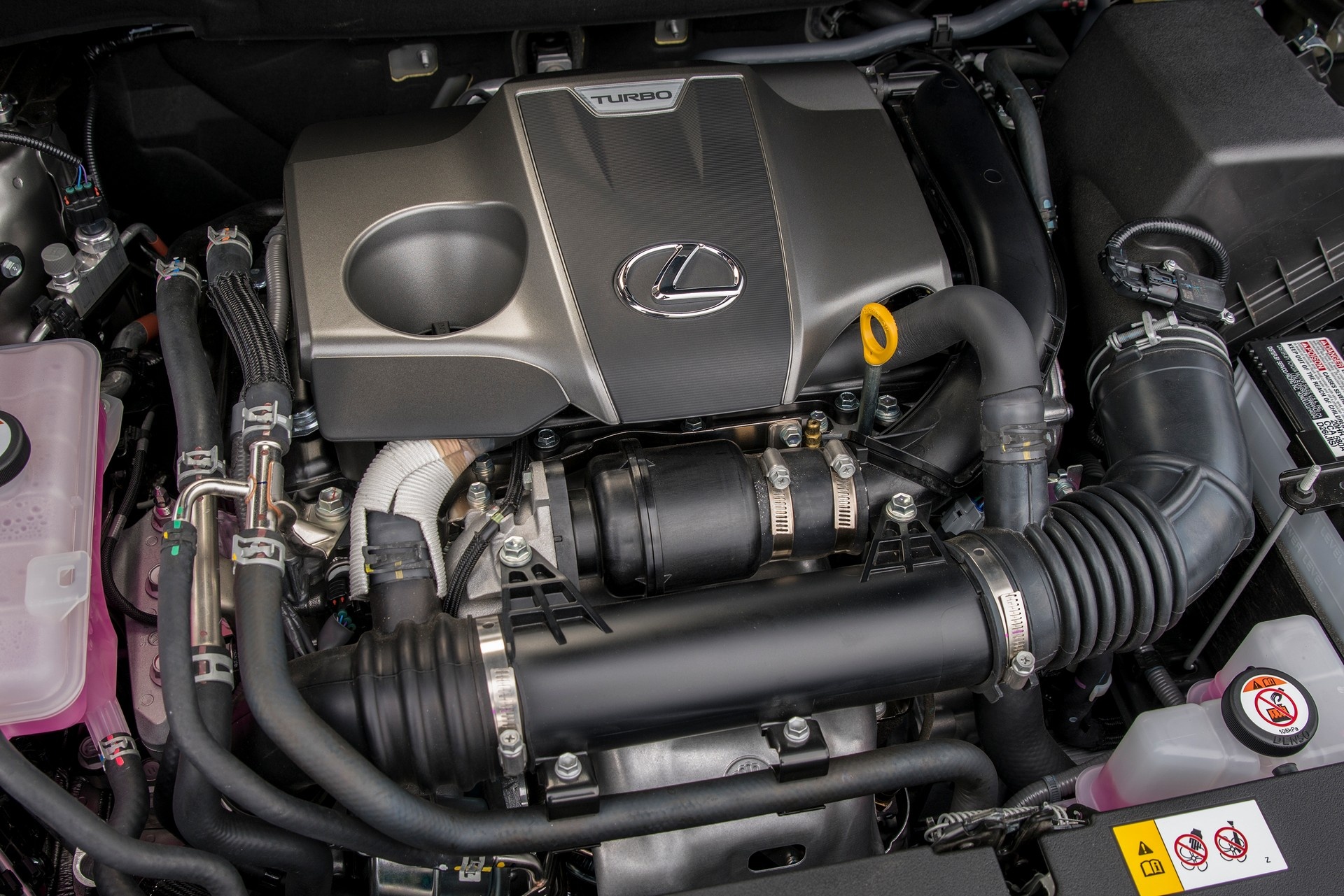 Lexus NX 2021 nâng cấp nhỏ,  động cơ không đổi  ảnh 4 Lexus NX 2021 nang cap nho,  dong co khong doi anh 4