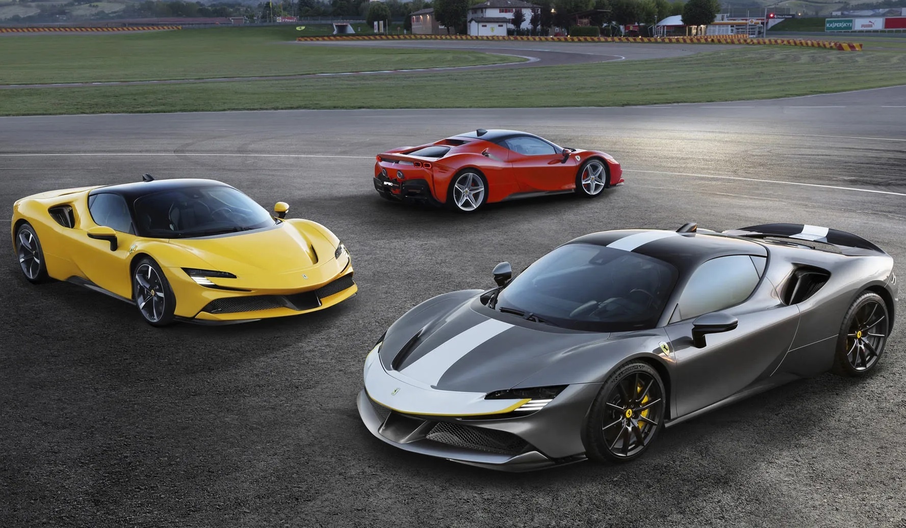 Ferrari tam dung san xuat SF90 Stradale vi Covid-19 hinh anh