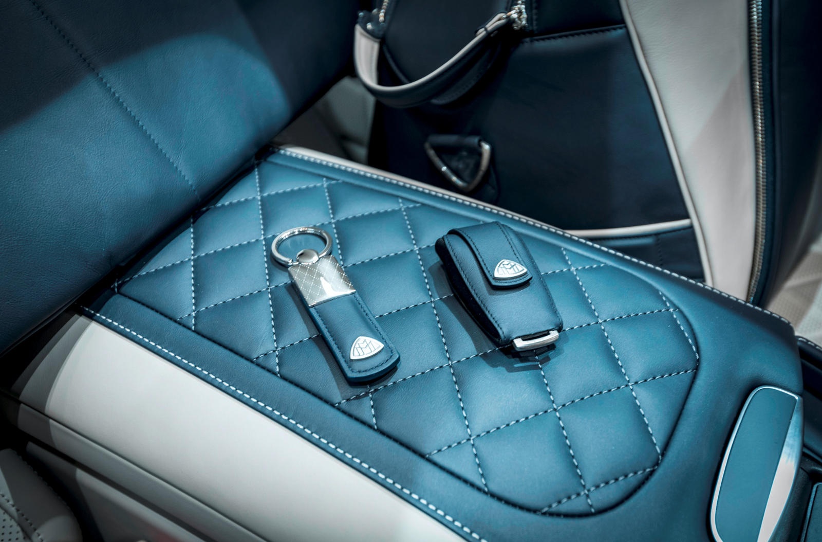 Maybach S đắt nhất có giá bao nhiêu ảnh 21 Maybach S dat nhat co gia bao nhieu anh 21